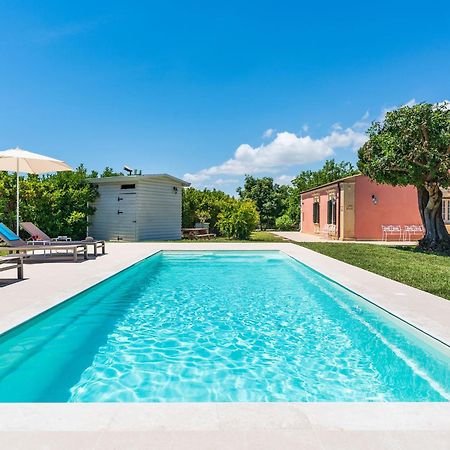 Villa Gira Sole à Fontane Bianche Extérieur photo