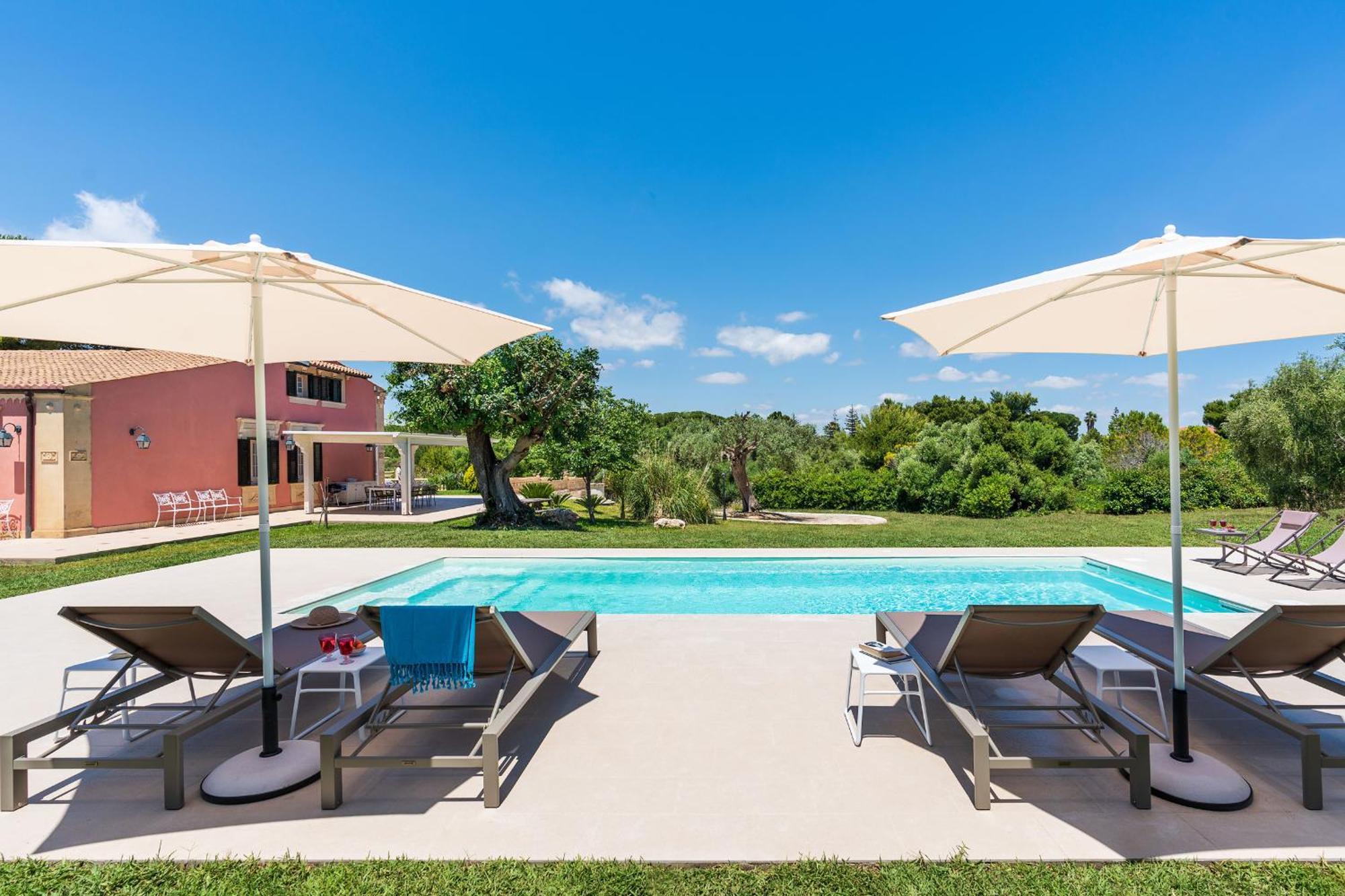 Villa Gira Sole à Fontane Bianche Extérieur photo